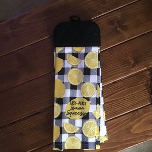 Hanging kitchen towels